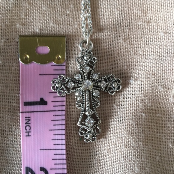 Lovely Little Cross - Picture 5 of 8